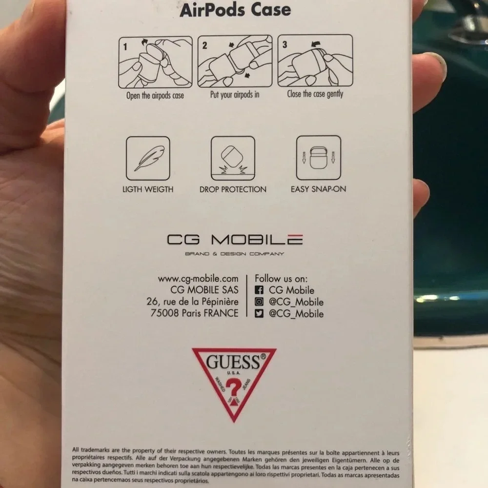 NIB GUESS AIRPODS CASE